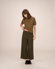 Load image into Gallery viewer, Grace &amp; Mila Twill Cropped Trousers - Khaki
