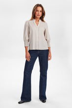 Load image into Gallery viewer, NÜMPH Sala Shirt - 2 Colours
