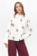 Load image into Gallery viewer, NÜMPH Baily Embroidered Fern Blouse
