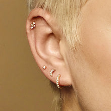 Load image into Gallery viewer, Scream Pretty Jessica Baguette Flat Back Earring - Gold
