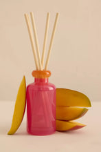 Load image into Gallery viewer, Paddywax Glass Diffuser Hot Pink - Infrared Mango
