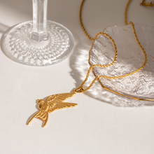 Load image into Gallery viewer, Flying Bird Rope Chain Necklace - Gold
