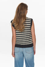 Load image into Gallery viewer, NÜMPH Bila Knitted Vest

