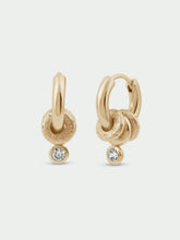 Load image into Gallery viewer, Tutti Aria Earrings Gold
