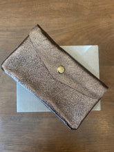 Load image into Gallery viewer, Medium Leather Purse - 3 Colours
