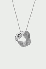 Load image into Gallery viewer, Tutti Wave Necklace - Silver &amp; Gold
