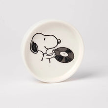 Load image into Gallery viewer, Snoopy Round Trinket Dish - Vinyl Lover
