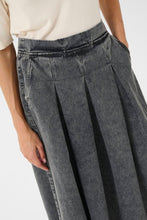 Load image into Gallery viewer, Culture Carlina Denim Skirt
