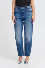 Load image into Gallery viewer, B Young Loetta Jeans - Mid Blue
