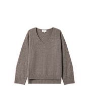 Load image into Gallery viewer, Grace &amp; Mila Salvador Jumper - 2 Colours
