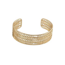 Load image into Gallery viewer, Chevron Bracelet - Gold or Silver
