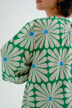 Load image into Gallery viewer, Compañía Fantástica Olive Flower Green Top
