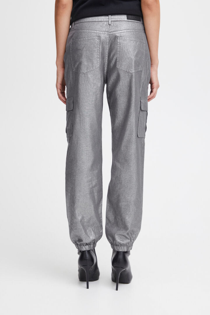 Silver Jeans Co. Women's High Rise Relaxed Cargo Pants - Tapered Leg With Cargo Pockets
