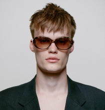 Load image into Gallery viewer, A. KJAERBEDE Amna Sunglasses - 2 Colours
