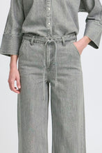 Load image into Gallery viewer, B Young Kimu Belt jeans - Grey
