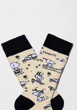 Load image into Gallery viewer, BESOCKS Snoopy Socks - Skate
