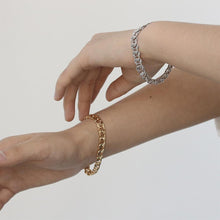 Load image into Gallery viewer, Chain Link Bracelet Gold
