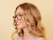 Load image into Gallery viewer, Goodlookers Flat Chunky Glasses Chain - Beach, Grey Tort or White Tort
