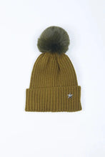 Load image into Gallery viewer, Star Detail Pom Pom Hat - available in 7 colours
